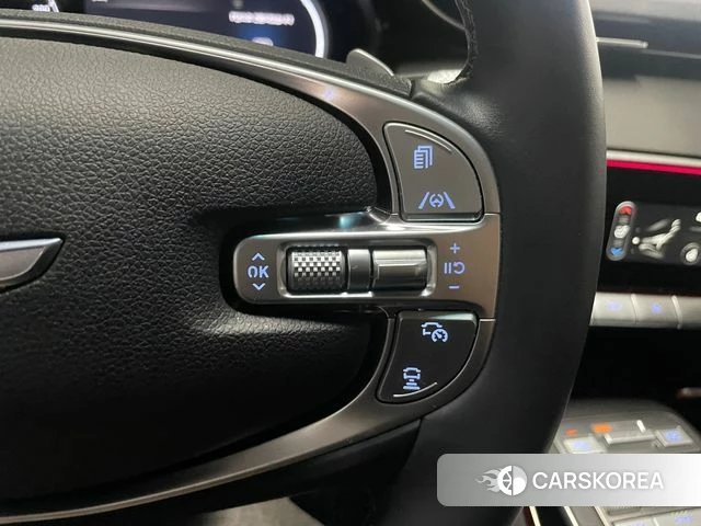 Genesis GV70 2024 Серый из Кореи, фото 3