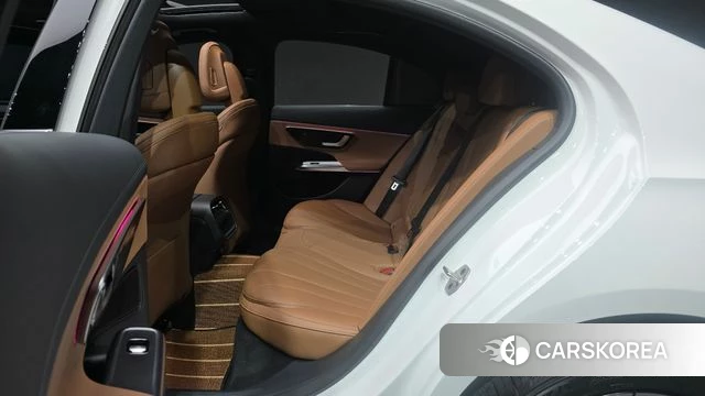 Mercedes-Benz E-Class W214 2025 Белый из Кореи, фото 3