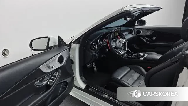 Mercedes-Benz C-Class W205 2018 Белый из Кореи, фото 3