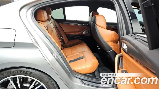 BMW M5 (F90) 2018 Серебристо-серый из Кореи, фото 3