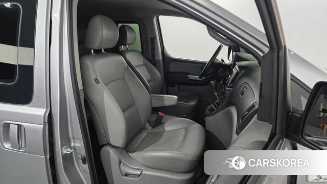 Hyundai The New Grand Starex 2021 Серебряный из Кореи, фото 3