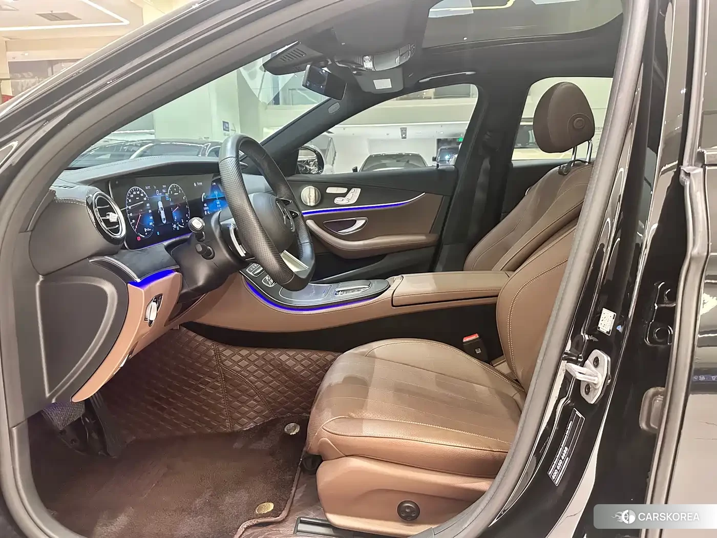 Mercedes-Benz E-Class 2023 Черный из Китая, фото 3