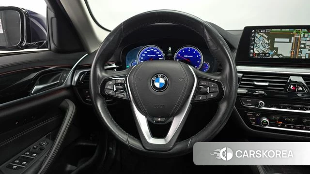 BMW 5 Series (G30) 2018 Черный из Кореи, фото 3