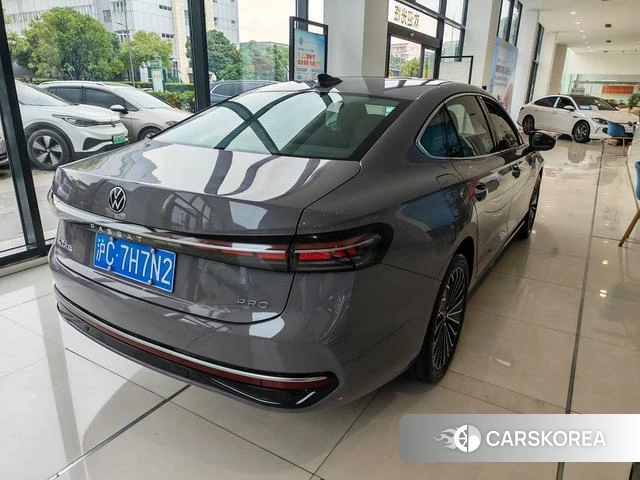 Volkswagen Passat 2024 Другой из Китая, фото 3