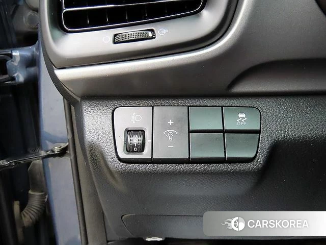 Kia Stonic 2018 Синий из Кореи, фото 3