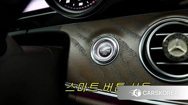 Mercedes-Benz E-Class W213 2019 Серебристо-серый из Кореи, фото 3