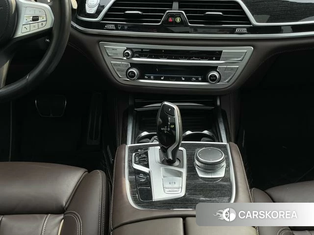 BMW 7 series 2021 Темно-серый из Китая, фото 3