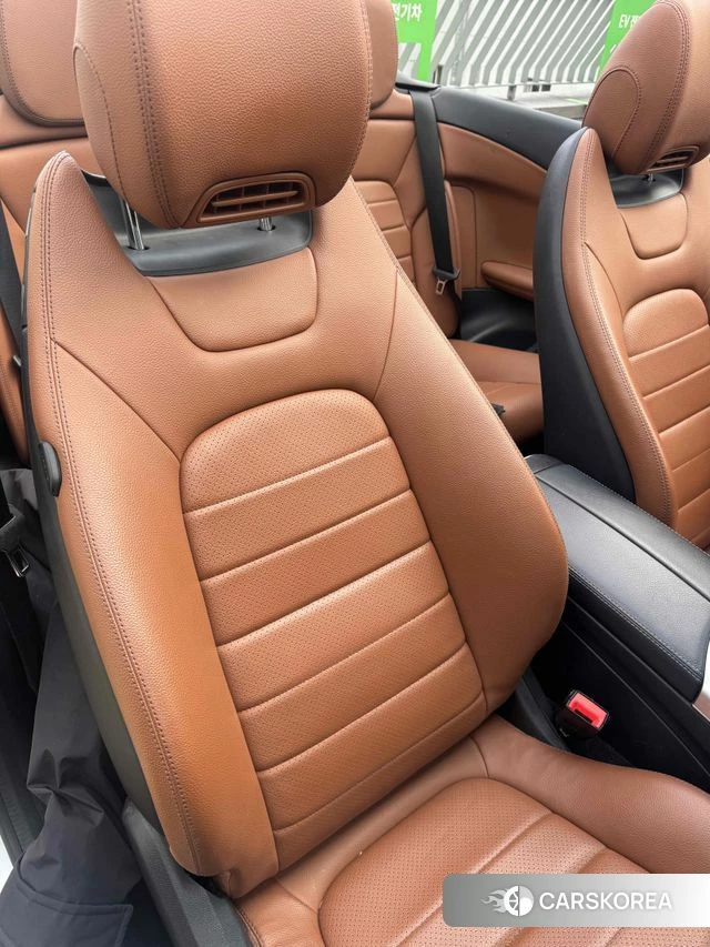 Mercedes-Benz C-Class W205 2019 Серебряный из Кореи, фото 3