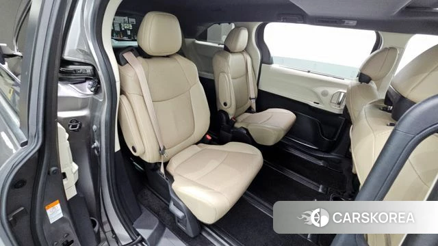 Toyota Sienna 4th Generation 2021 Серый из Кореи, фото 3