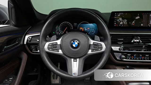 BMW 5 Series (G30) 2019 Серый из Кореи, фото 3