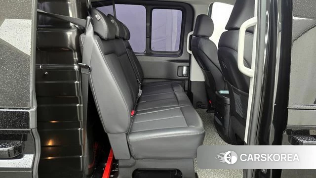 Hyundai Staria 2022 Черный из Кореи, фото 3