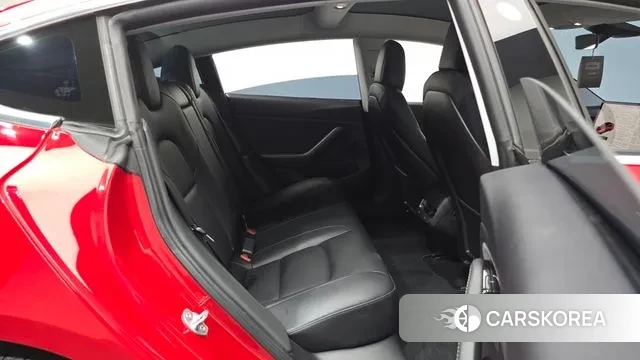 Tesla Model 3 2020 Красный из Кореи, фото 3