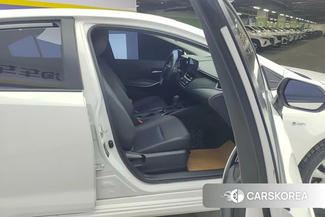 Toyota Corolla 2024 Белый из Китая, фото 3