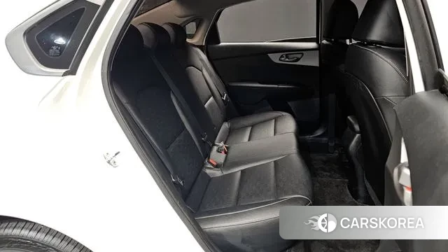 Kia The New K3 2nd generation 2021 Белый из Кореи, фото 3