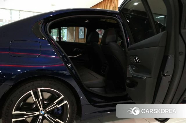 BMW 3 Series (G20) 2025 Синий из Кореи, фото 3