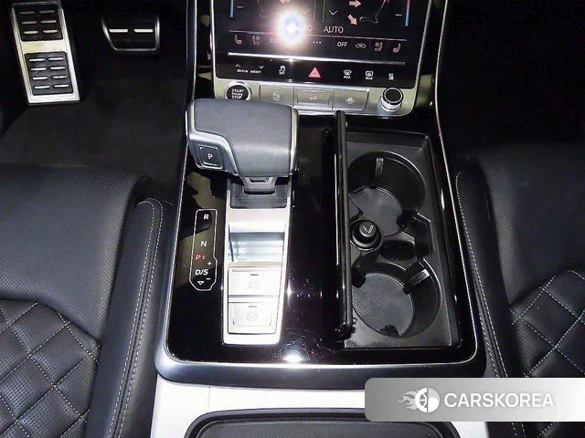 Audi Q8 (4M) 2021 Черный из Кореи, фото 3