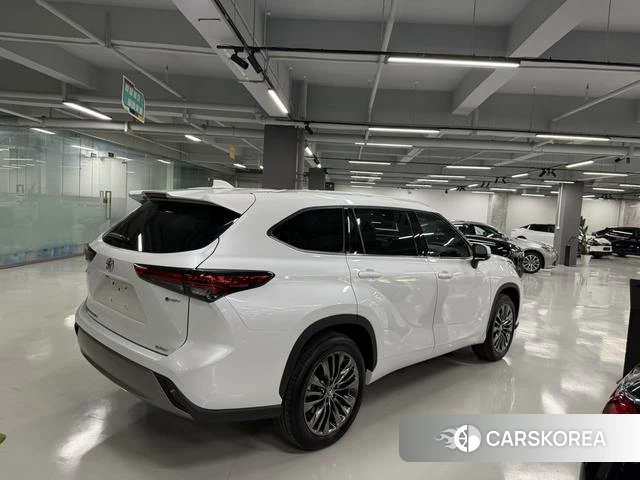 Toyota Highlander 2026 Белый из Китая, фото 3