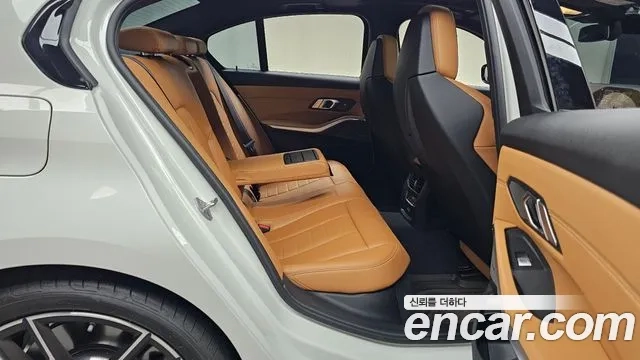 BMW 3 Series (G20) 2024 Белый из Кореи, фото 3