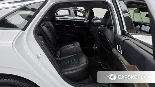 Kia K5 3rd generation 2023 Белый из Кореи, фото 3