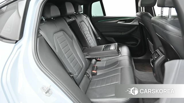 BMW X4 (G02) 2024 Небесно-голубой из Кореи, фото 3