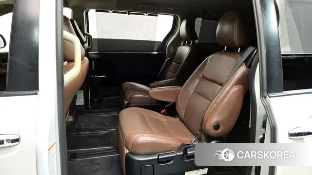 Toyota Sienna 2018 Белый из Кореи, фото 3