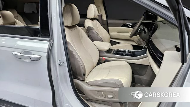 Kia The New Carnival 4th Generation 2024 Серебристо-серый из Кореи, фото 3