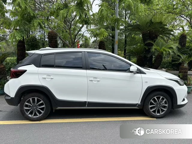 Toyota YARIS L Zhixuan 2023 Белый из Китая, фото 3