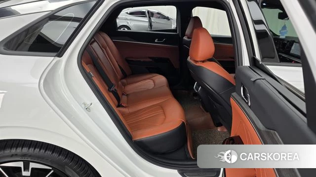 Kia The New K5 3rd generation 2024 Белый из Кореи, фото 3