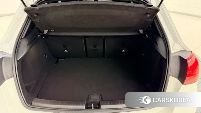 Mercedes-Benz A-Class W177 2025 Белый из Кореи, фото 3