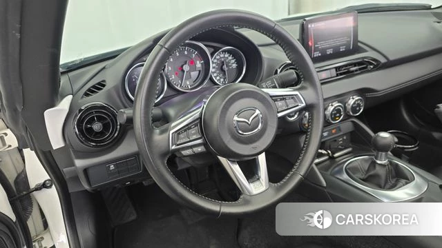 Mazda MX-5 MIATA 2022 Белый из Кореи, фото 3