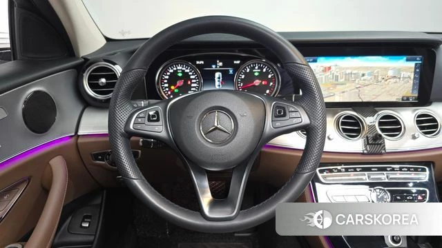 Mercedes-Benz E-Class W213 2018 Белый из Кореи, фото 3