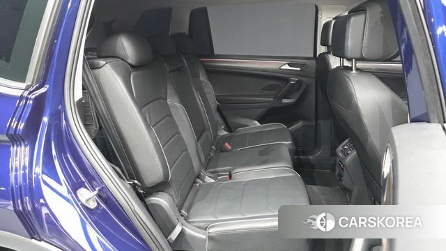 Volkswagen Tiguan Allspace 2022 Синий из Кореи, фото 3