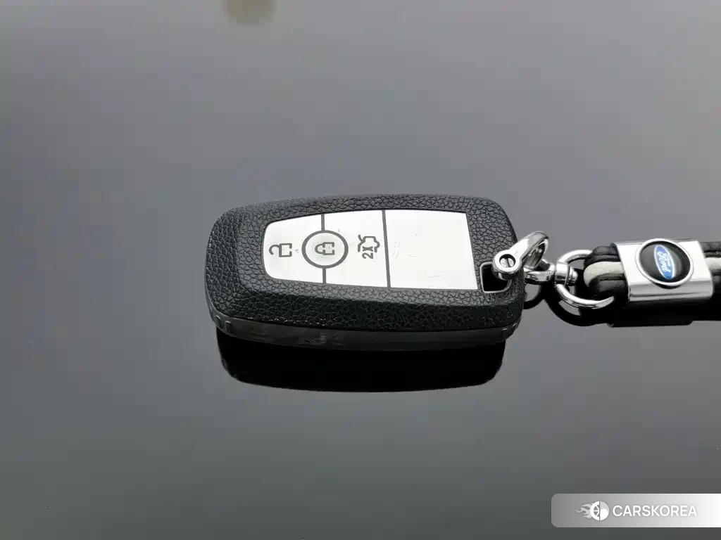 Ford Edge 2023 Черный из Китая, фото 3