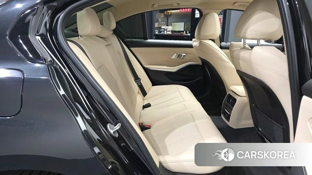 BMW 3 Series (G20) 2023 Черный из Кореи, фото 3