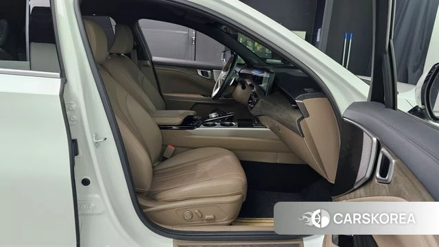 Kia K8 2023 Белый из Кореи, фото 3