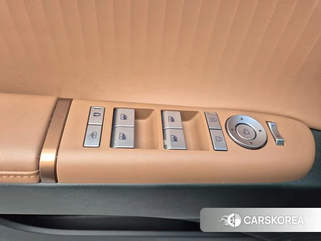 Hyundai Grandeur Hybrid (GN7) 2023 Белый из Кореи, фото 3