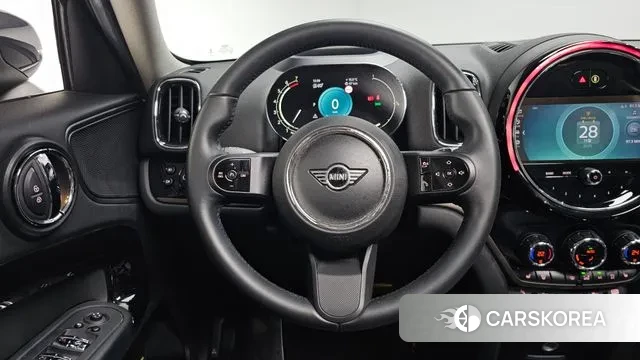 Mini Cooper Countryman 2022 Черный из Кореи, фото 3