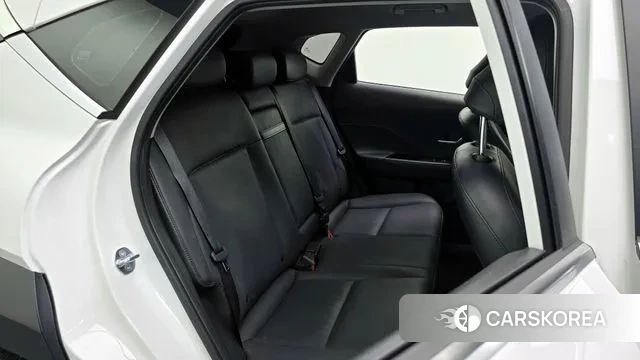 Hyundai Kona Hybrid (SX2) 2023 Белый из Кореи, фото 3