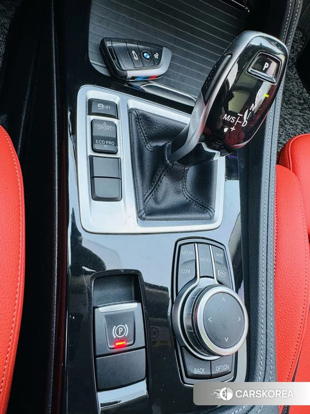 BMW 1 series 2023 Белый из Китая, фото 3