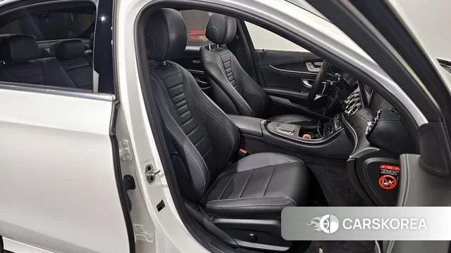 Mercedes-Benz E-Class W213 2020 Белый из Кореи, фото 3