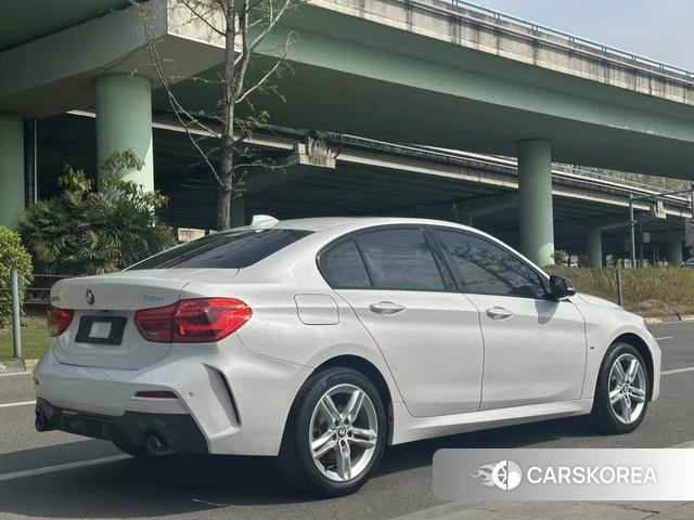 BMW 1 series 2023 Белый из Китая, фото 3