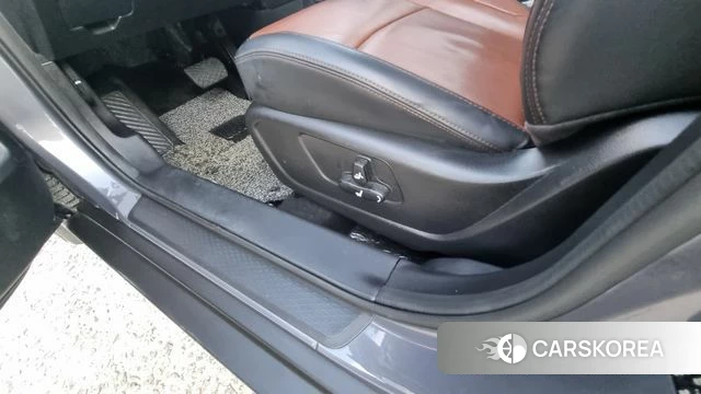 Ssangyong Tivoli Air 2018 Серебристо-серый из Кореи, фото 3