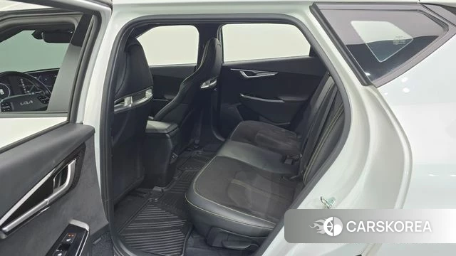 Kia EV6 2023 Белый из Кореи, фото 3