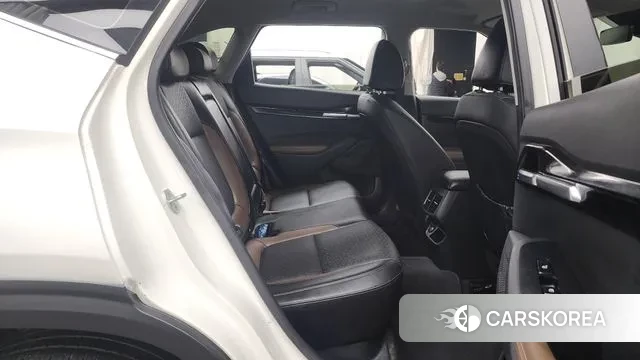 Kia Seltos 2021 Белый двухцветный из Кореи, фото 3