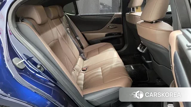 Lexus ES300h 7th generation 2025 Синий из Кореи, фото 3