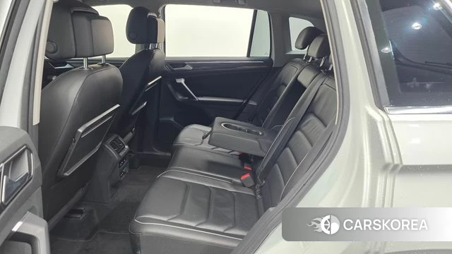 Volkswagen Tiguan second Generation 2018 Белый из Кореи, фото 3