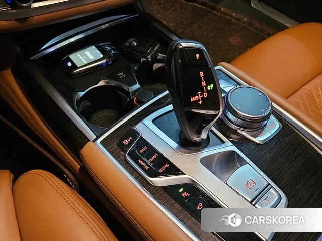 BMW 7 Series (G11) 2020 Черный из Кореи, фото 3