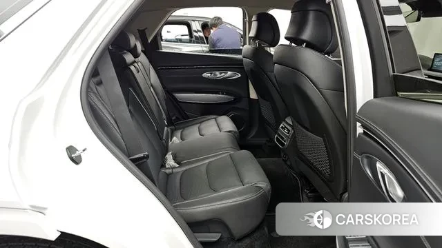 Genesis GV70 2023 Белый из Кореи, фото 3