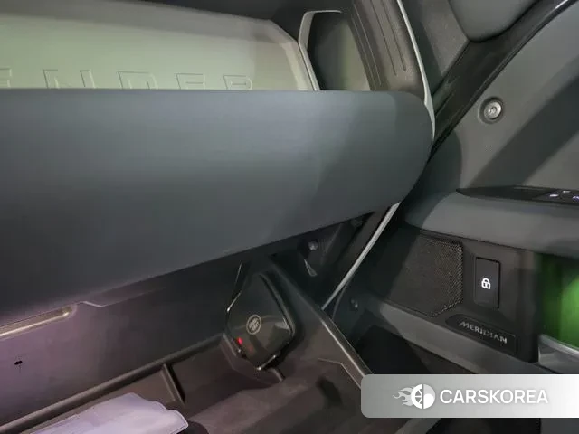 Land Rover Defender (L663) 2025 Серый из Кореи, фото 3