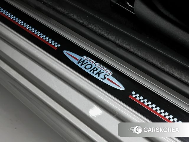 Mini Cooper S Convertible 2023 Серебряный из Кореи, фото 3